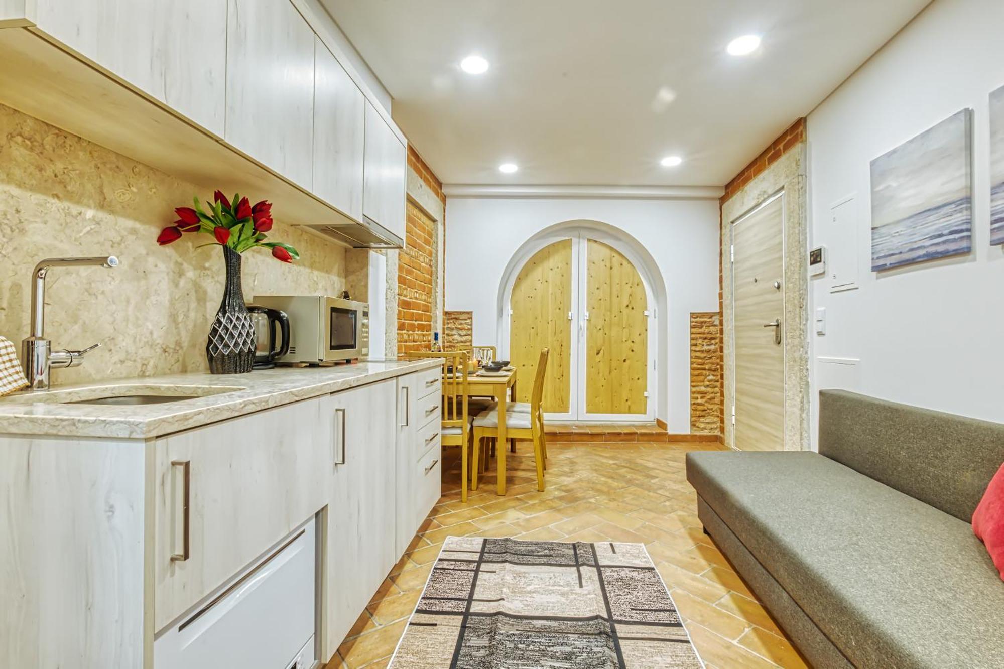 Apartment Homey Haven With A Rustic Charm Lisbon